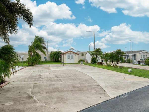 833 ST GEORGE DRIVE, DAVENPORT, FL 33837