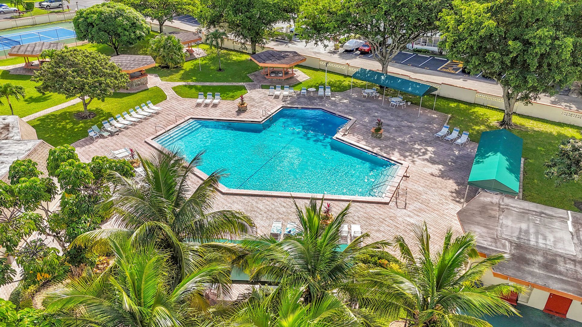 4000 NW 44th Avenue, Unit 301, Lauderdale Lakes, FL 33319 Photo