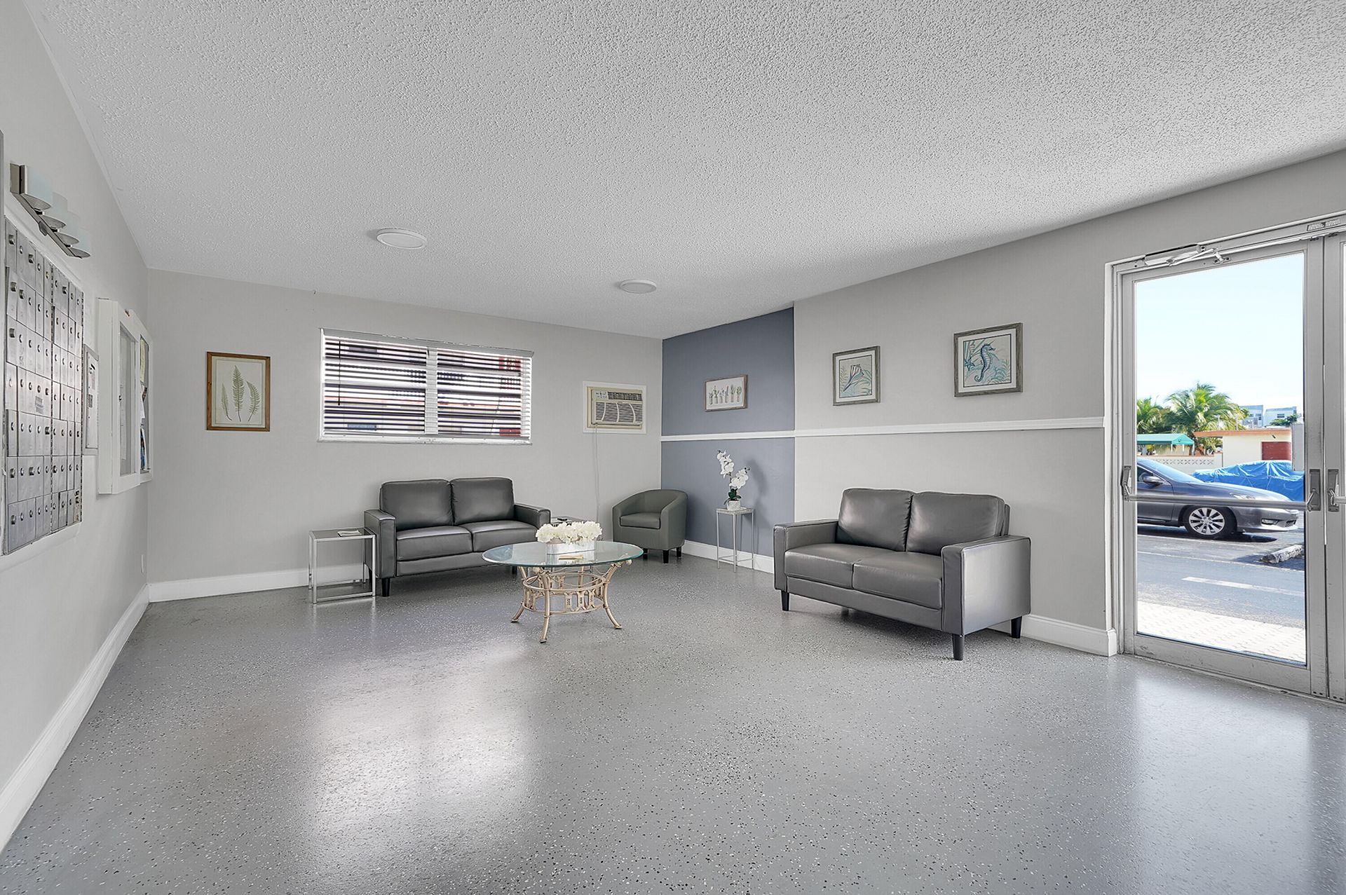 4000 NW 44th Avenue, Unit 301, Lauderdale Lakes, FL 33319 Photo