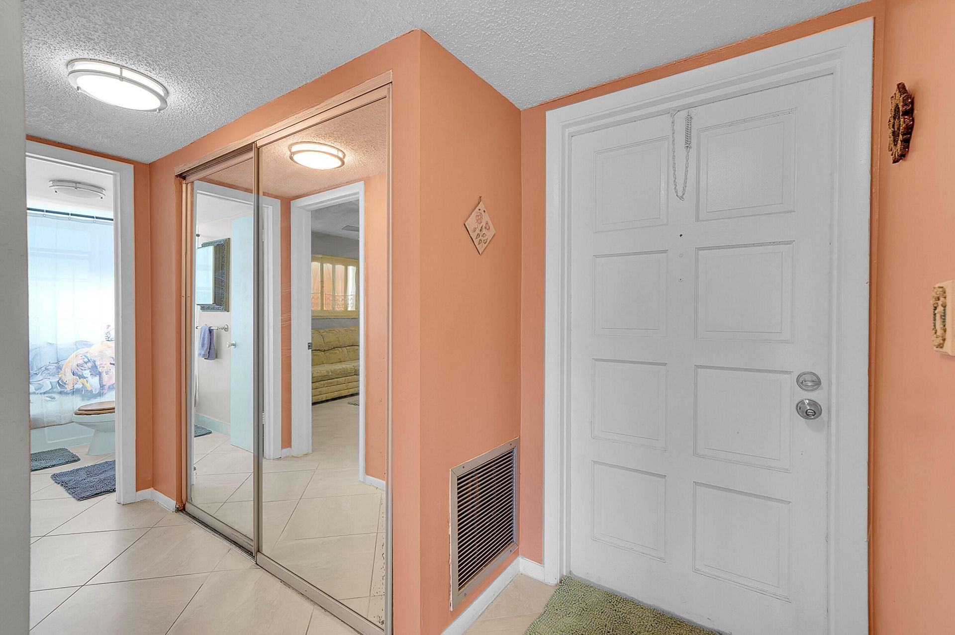 4000 NW 44th Avenue, Unit 301, Lauderdale Lakes, FL 33319 Photo