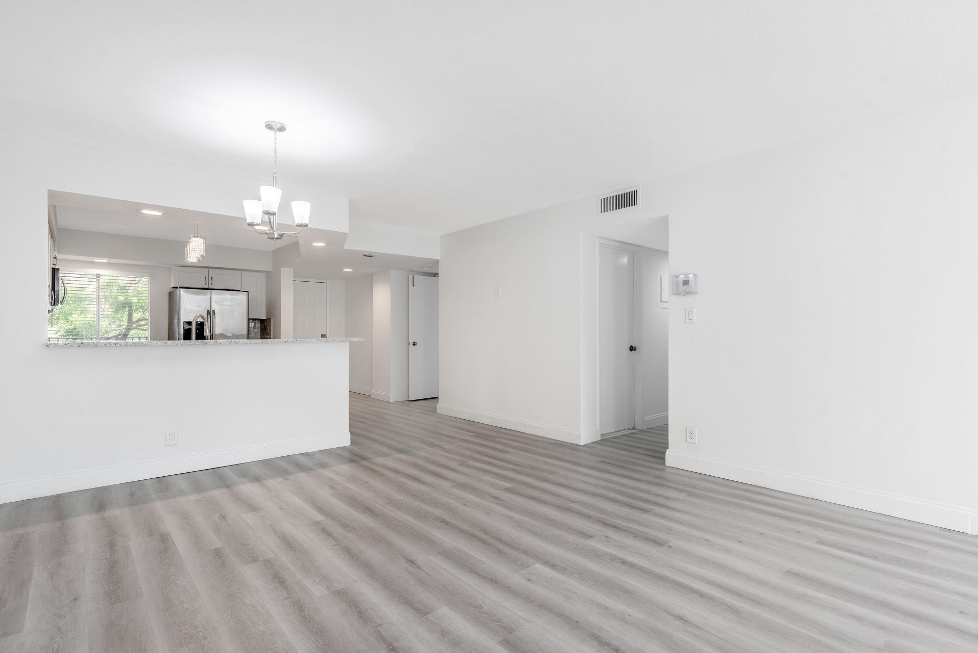 2208 S Cypress Bend Drive, Unit 407, Pompano Beach, FL 33069 Photo