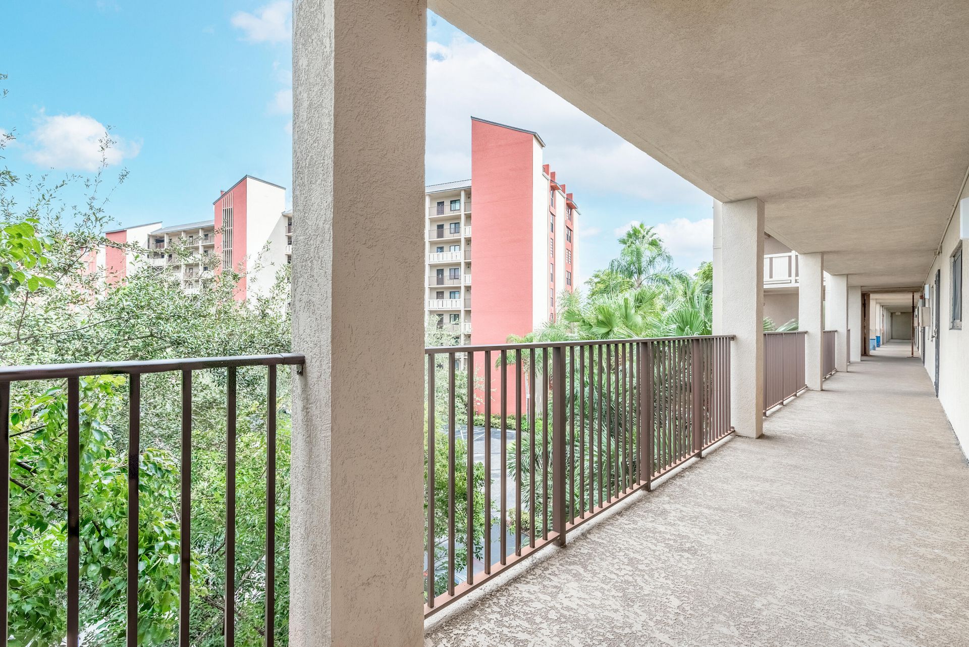 2208 S Cypress Bend Drive, Unit 407, Pompano Beach, FL 33069 Photo