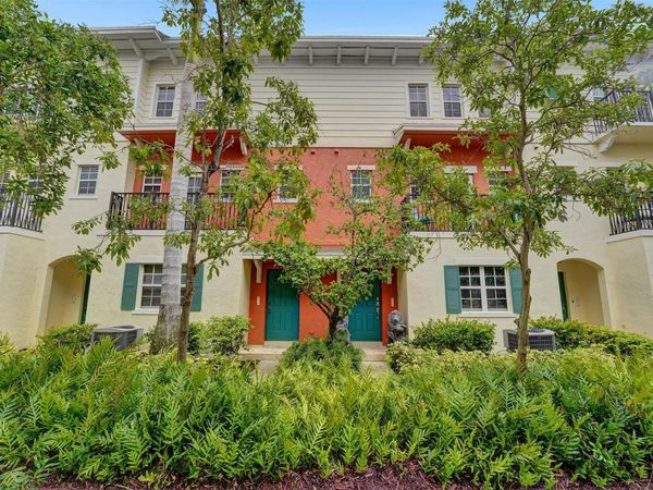 617 SW 2nd Drive, Pompano Beach, FL 33060