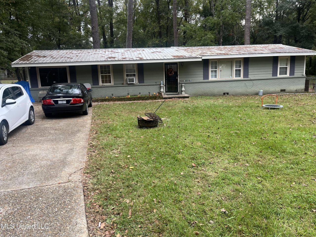 3632 Meadow Lane, Jackson, MS 39212 Main Photo