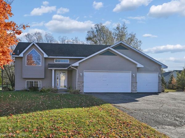 452 Park Circle, Norwood Young America, MN 55368