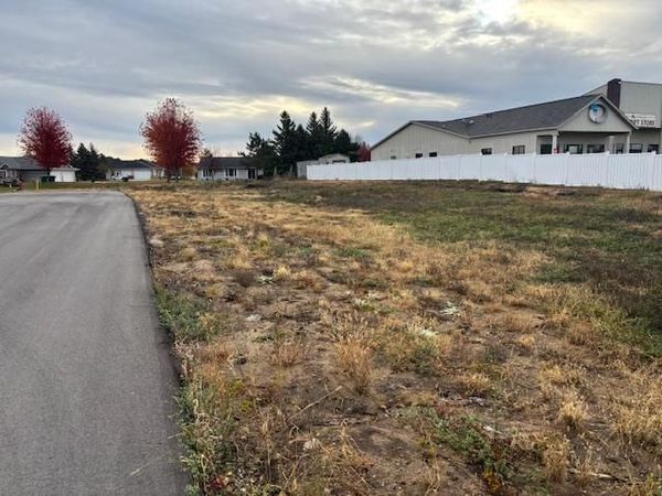 682-688 Voyager Drive, Alexandria, MN 56308