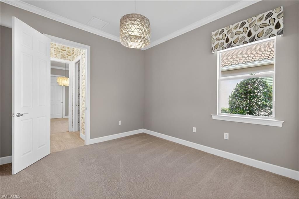 9075 Breakwater Dr, Naples, FL 34120 Photo
