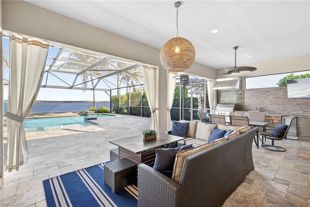 9075 Breakwater Dr, Naples, FL 34120 Photo