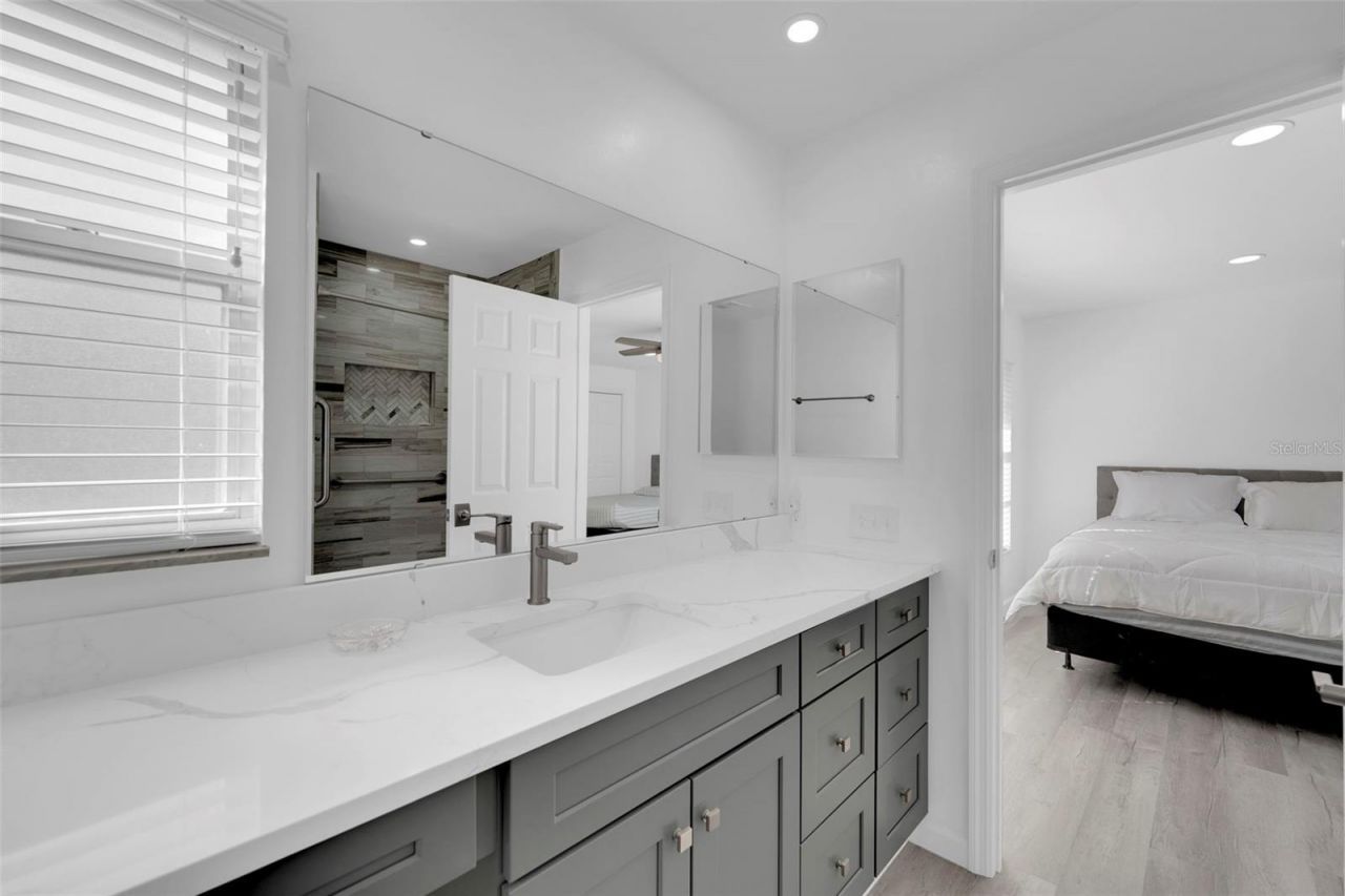 5584 Buring Court, Fort Myers, FL 33919 Photo