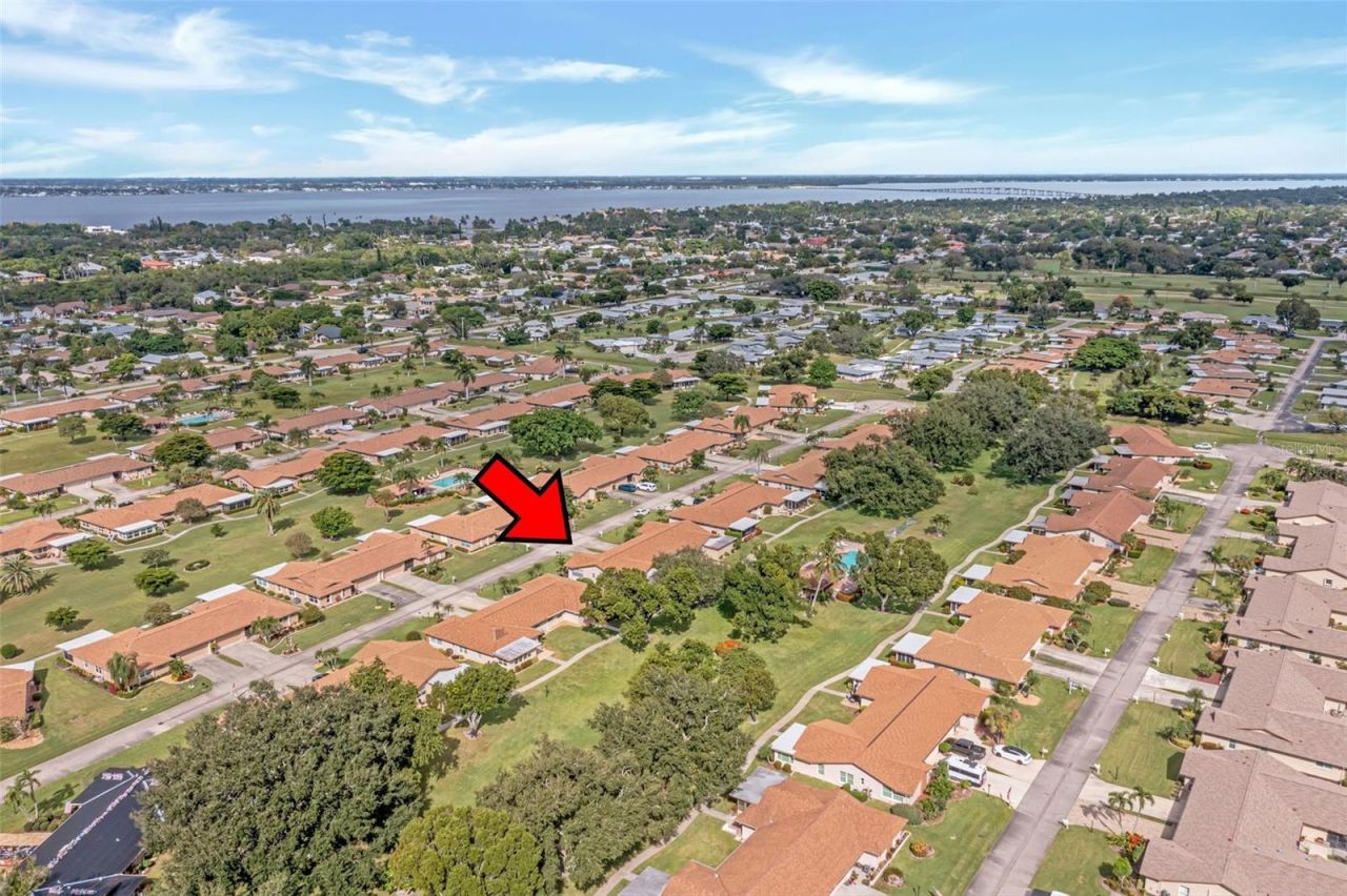 5584 Buring Court, Fort Myers, FL 33919 Photo