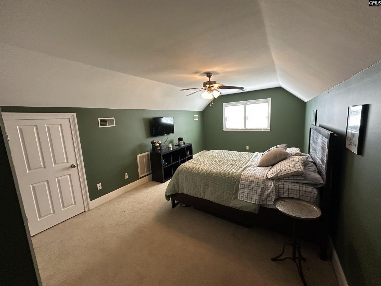 219 Mallet Hill Road Photo 16