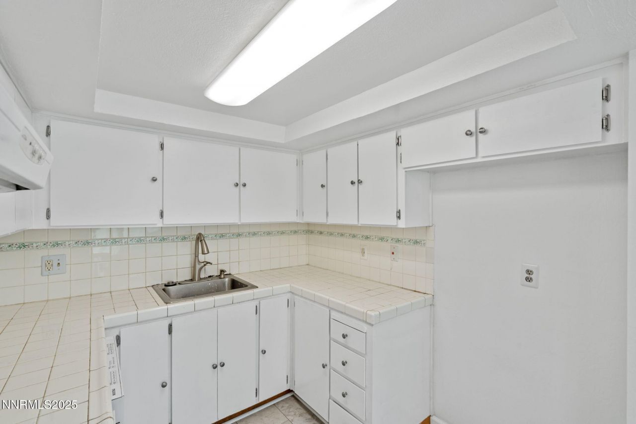 1889 Merchant Street, Sparks, NV 89431 Photo