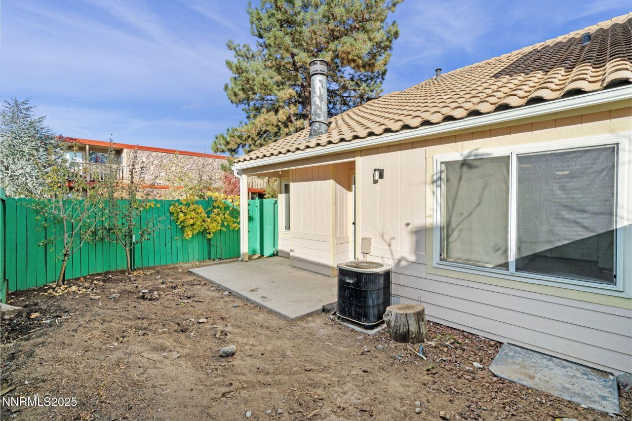 1889 Merchant Street, Sparks, NV 89431 Photo