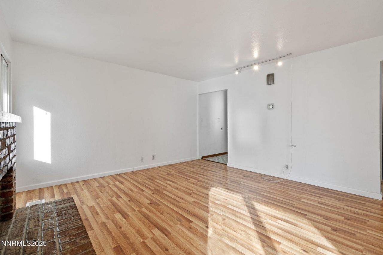 1889 Merchant Street, Sparks, NV 89431 Photo