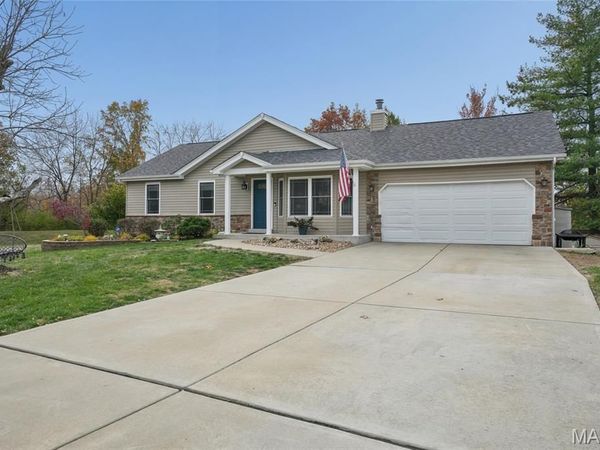 178 Christina Marie Drive, O'Fallon, MO 63368