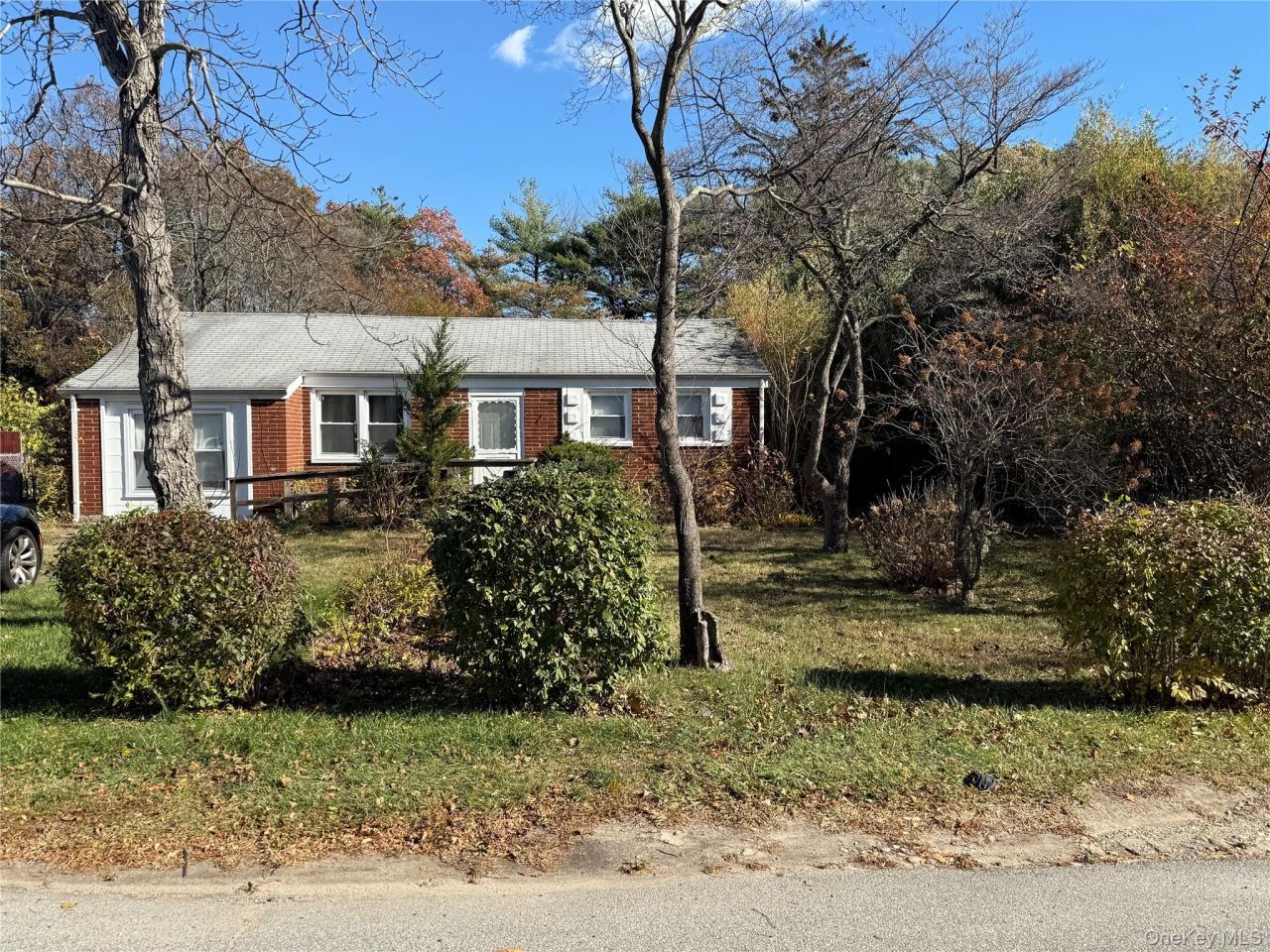 1663 N Thompson Drive, Bay Shore, NY 11706 Main Photo