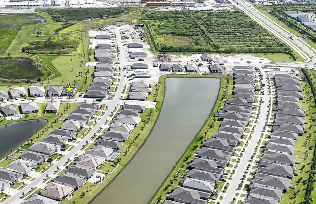 10129 SW Sarcoline Drive, Unit Mystique 8, Port Saint Lucie, FL 34987 Photo