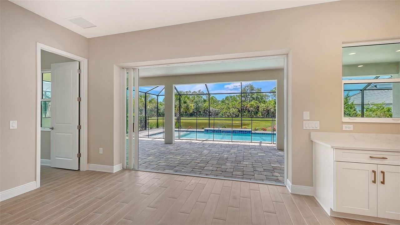 6336 Lake Woodruff Court, Sarasota, FL 34241 Photo