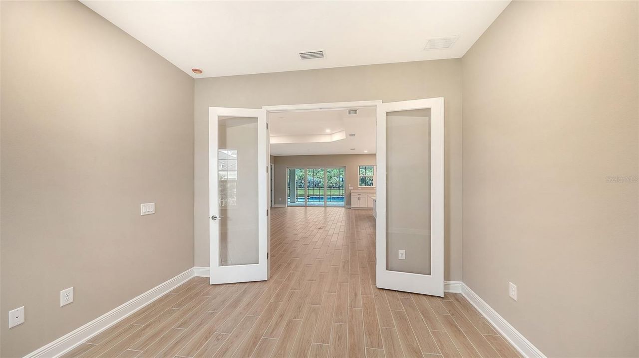 6336 Lake Woodruff Court, Sarasota, FL 34241 Photo