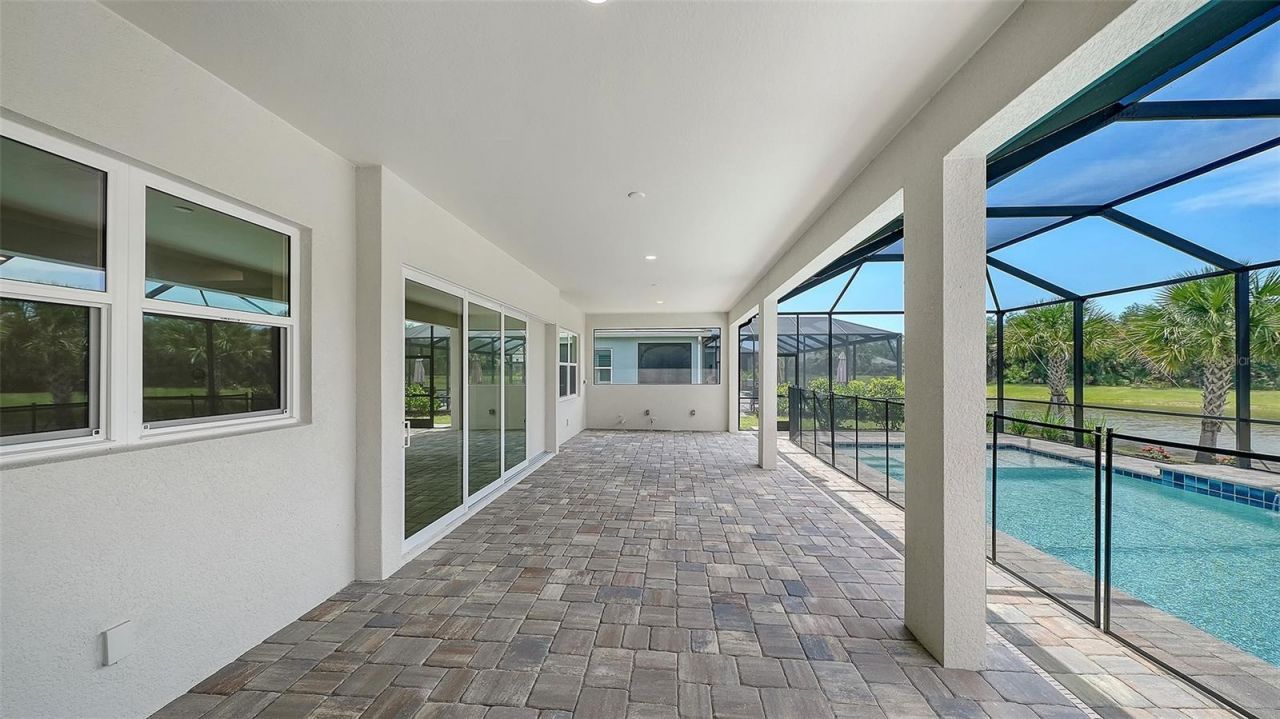 6336 Lake Woodruff Court, Sarasota, FL 34241 Photo