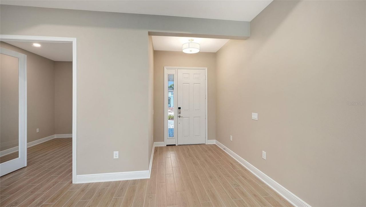 6336 Lake Woodruff Court, Sarasota, FL 34241 Photo