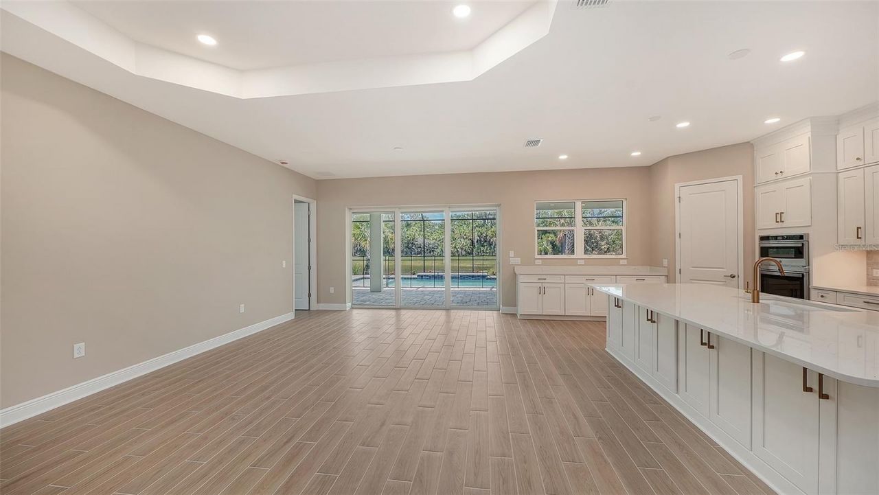 6336 Lake Woodruff Court, Sarasota, FL 34241 Photo