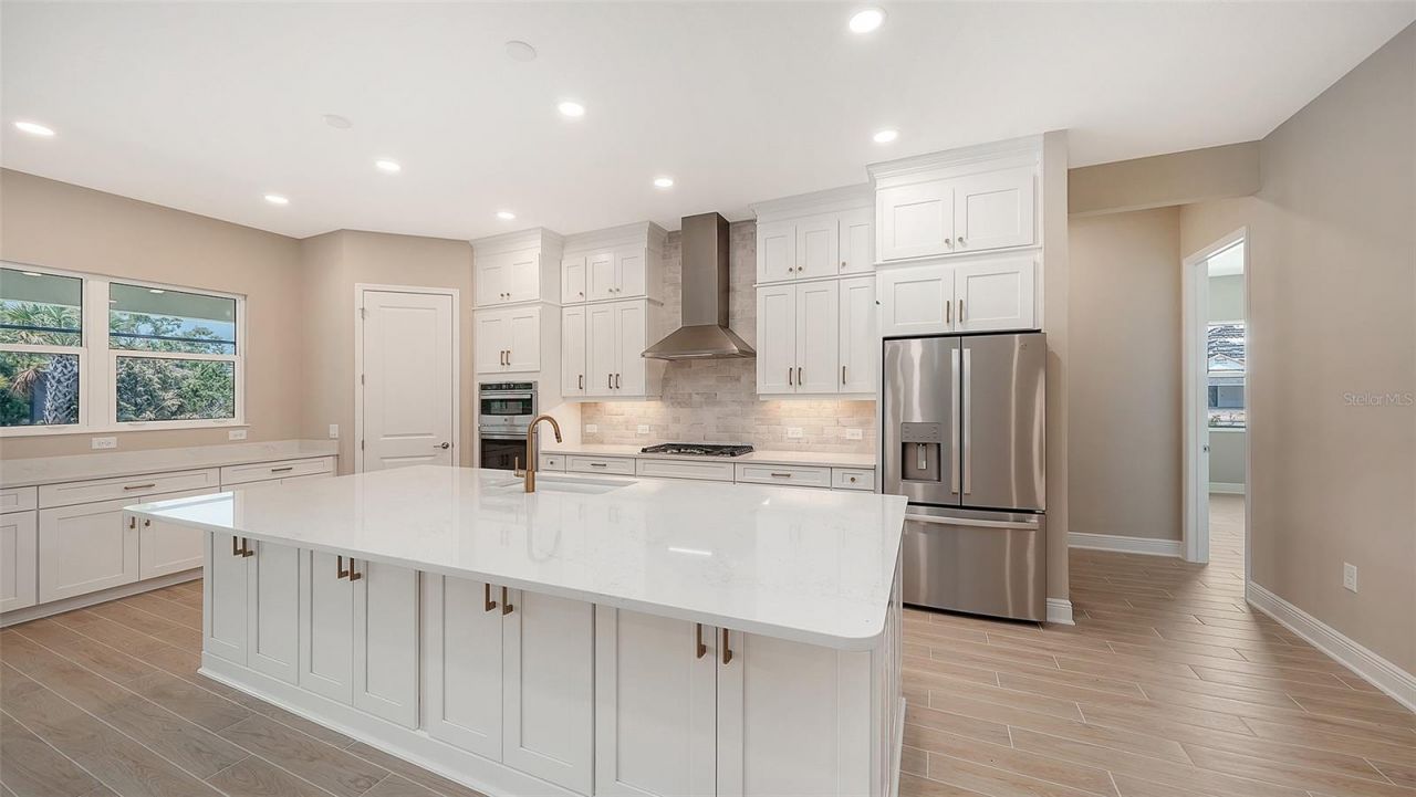 6336 Lake Woodruff Court, Sarasota, FL 34241 Photo