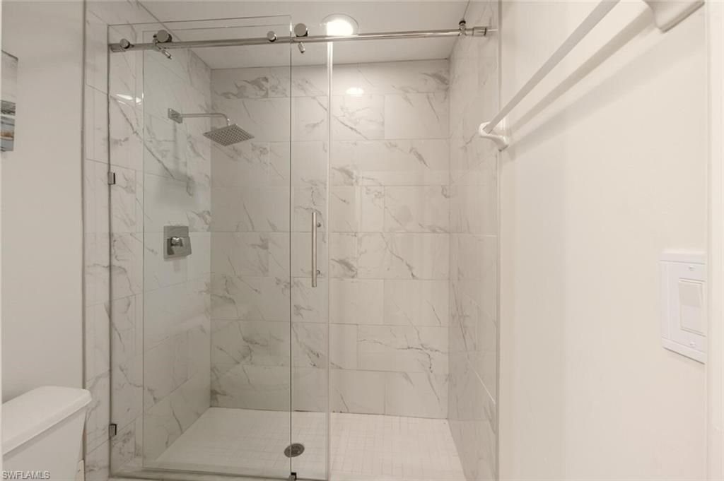 636 Windsor Sq, Unit 102, Naples, FL 34104 Photo