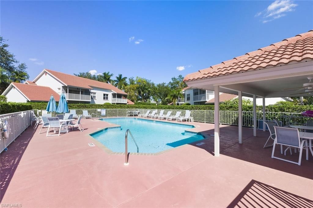 636 Windsor Sq, Unit 102, Naples, FL 34104 Photo