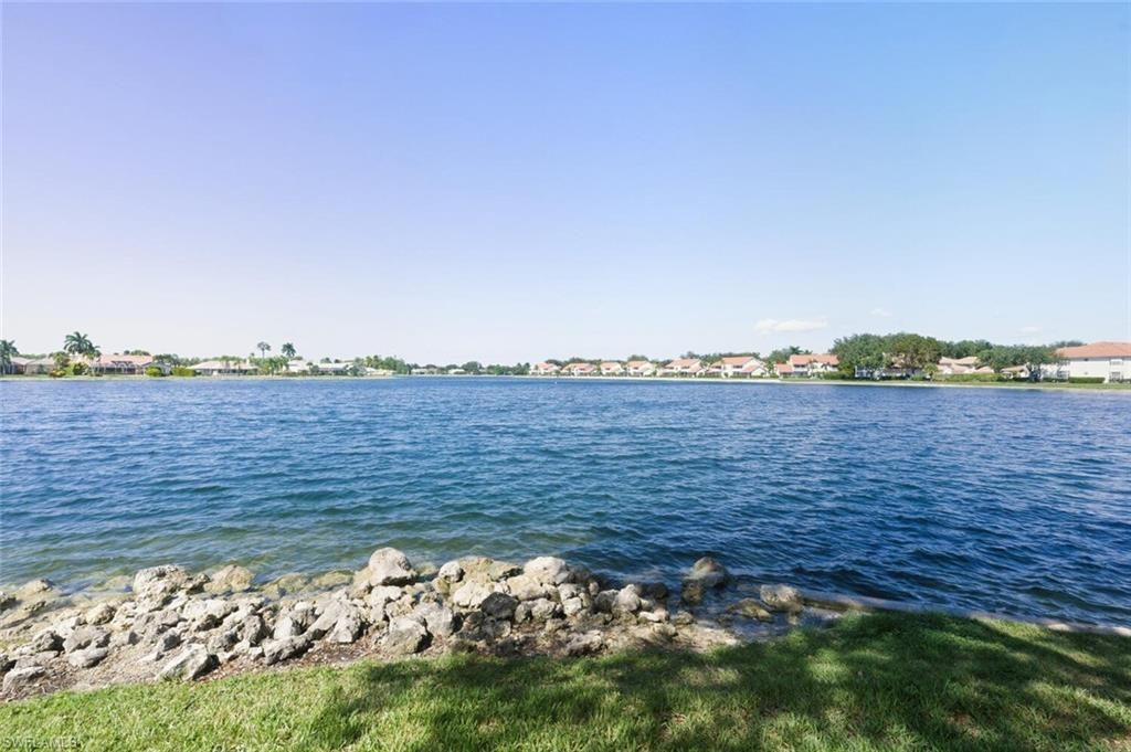 636 Windsor Sq, Unit 102, Naples, FL 34104 Photo