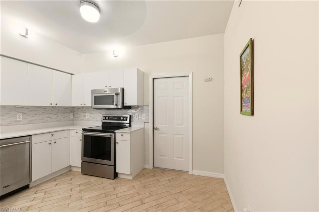 636 Windsor Sq, Unit 102, Naples, FL 34104 Photo