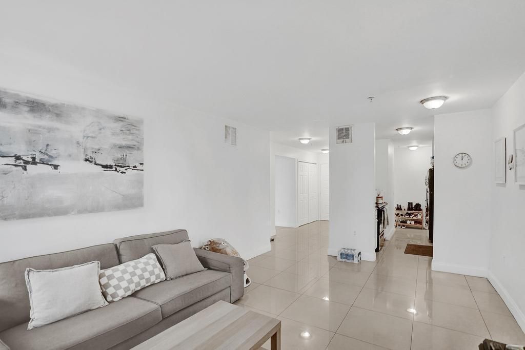 2311 N Congress Avenue, Unit 11, Boynton Beach, FL 33426 Photo