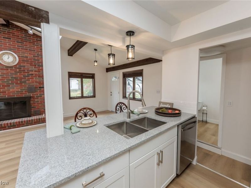 11183 Johnson Drive, Parma, OH 44130 Photo 12