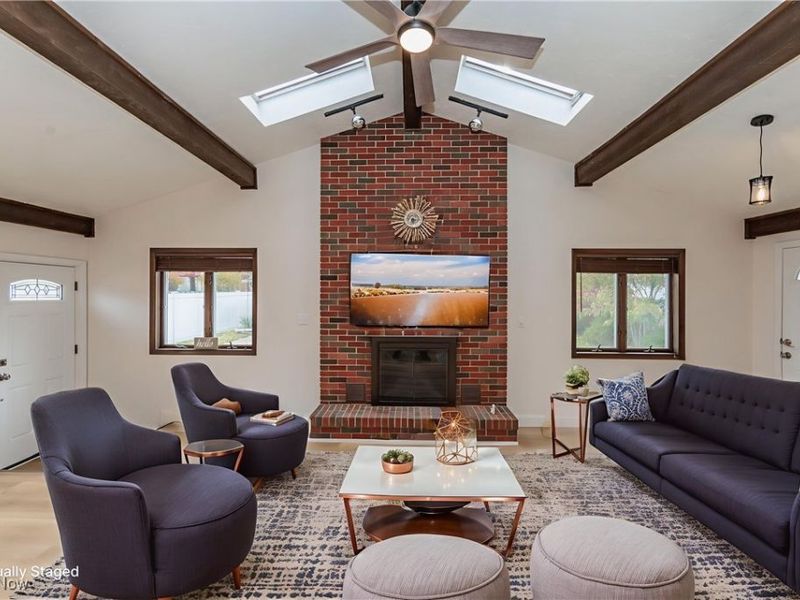 11183 Johnson Drive, Parma, OH 44130 Photo 4