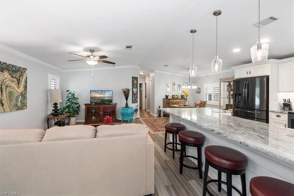 102 Elise Dr, Fort Myers, FL 33908 Photo