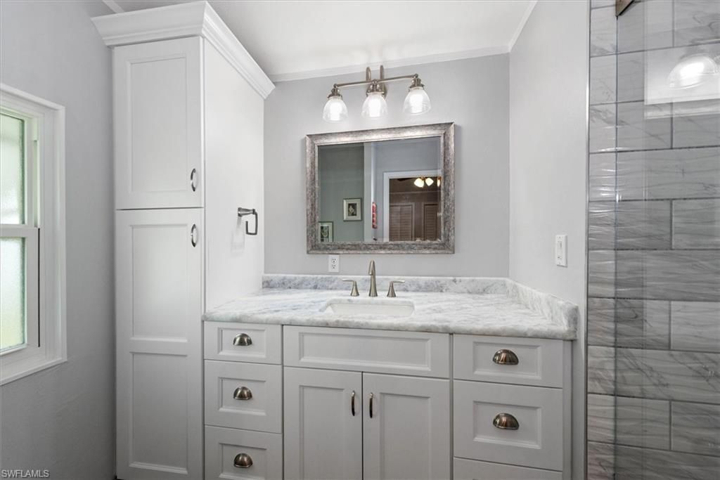 102 Elise Dr, Fort Myers, FL 33908 Photo
