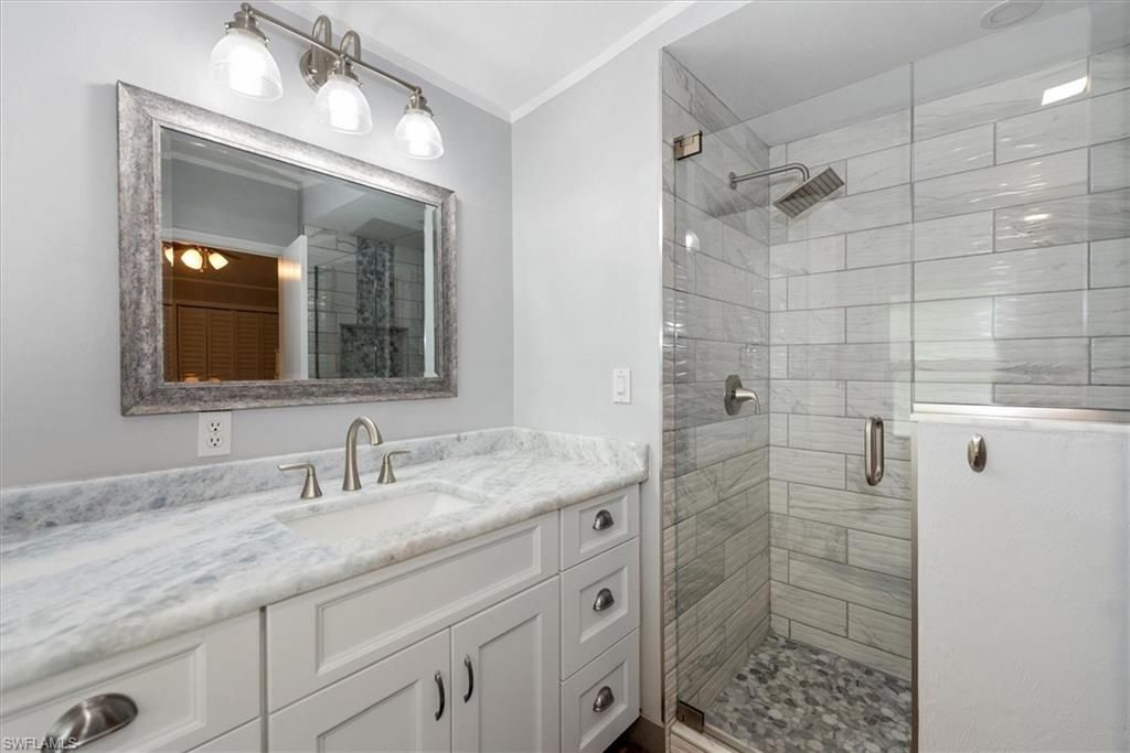 102 Elise Dr, Fort Myers, FL 33908 Photo