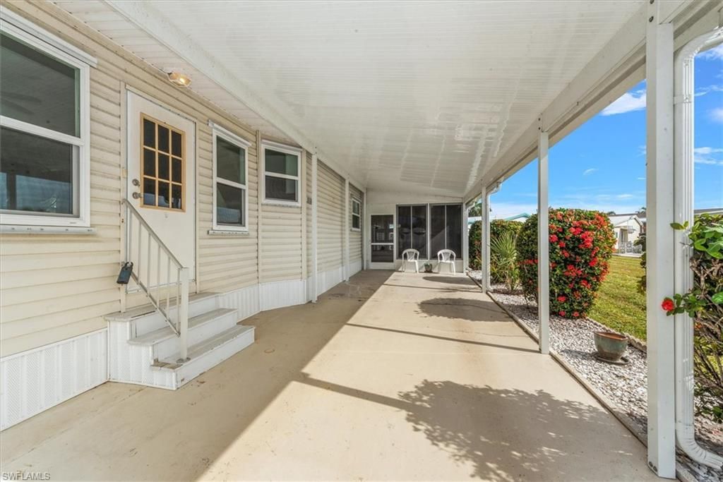 102 Elise Dr, Fort Myers, FL 33908 Photo
