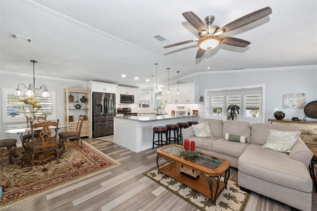 102 Elise Dr, Fort Myers, FL 33908 Photo