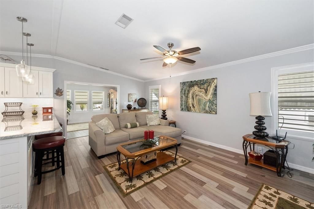 102 Elise Dr, Fort Myers, FL 33908 Photo