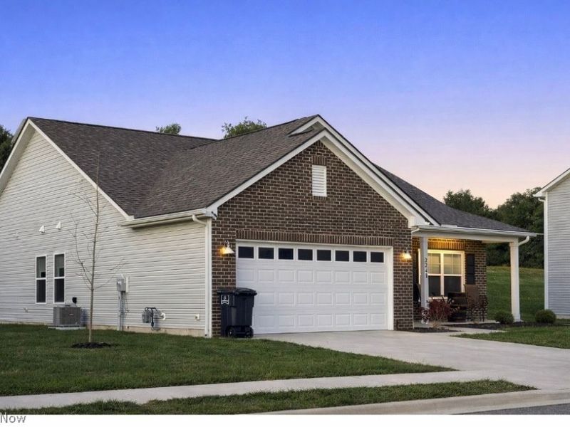 2241 Brookside Drive, Lancaster, OH 43130 Photo 2