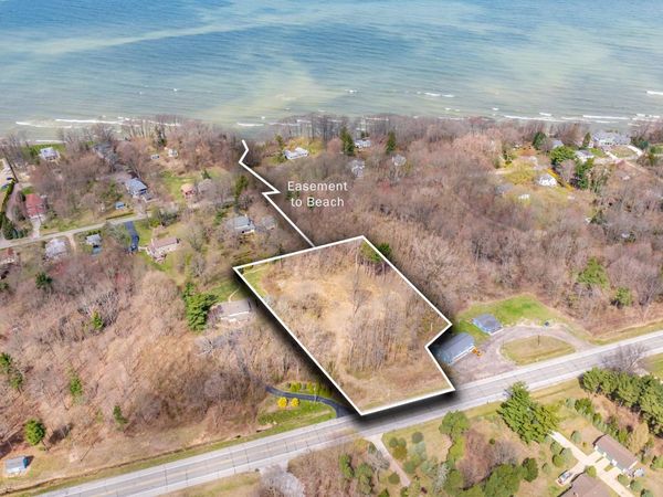 4890 M-63, Coloma, MI 49038