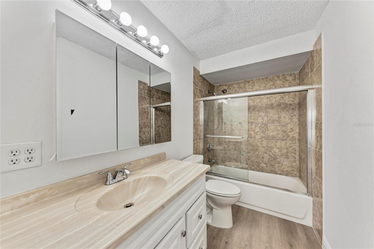 4233 5th Avenue W, Palmetto, FL 34221 Photo