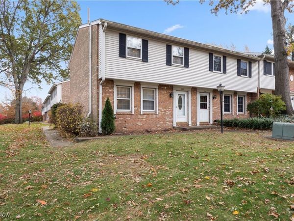 132 S Main Street, Unit B10, Munroe Falls, OH 44262