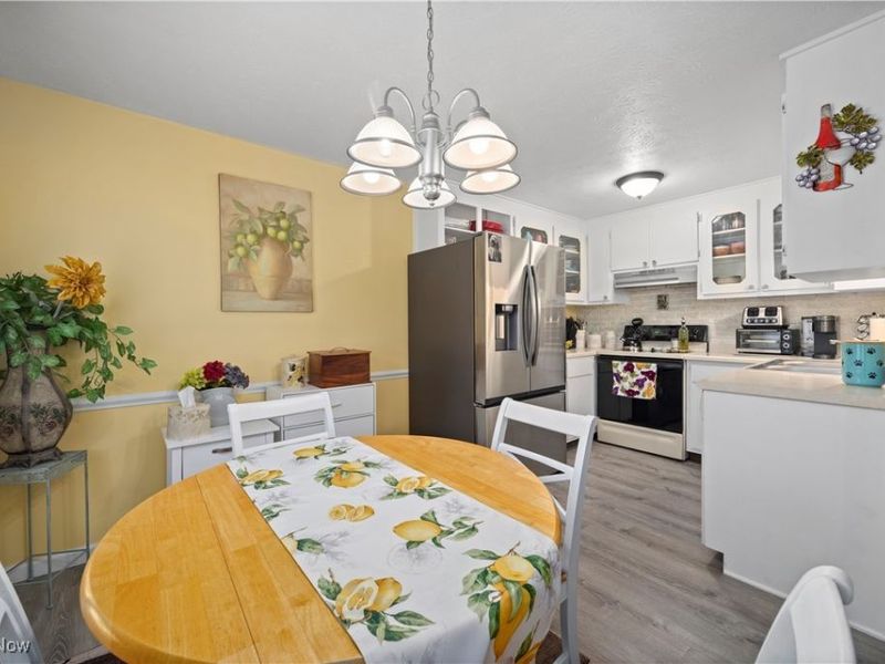 132 S Main Street, Unit B10, Munroe Falls, OH 44262 Photo 8