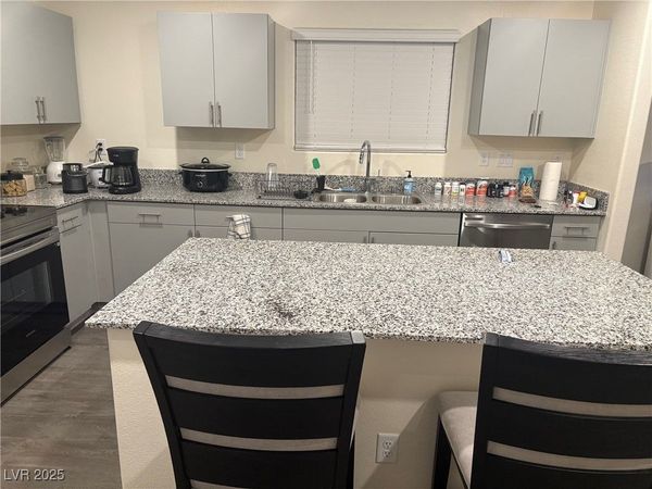 5609 Thunder Blue Avenue , Las Vegas, NV 89122