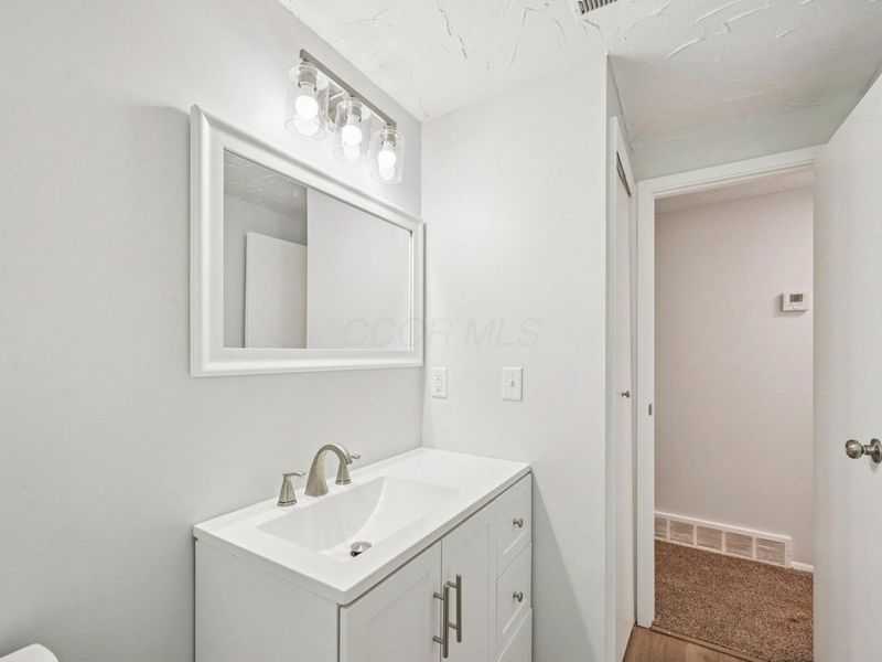 3555 Tami Place, Columbus, OH 43230 Photo 30