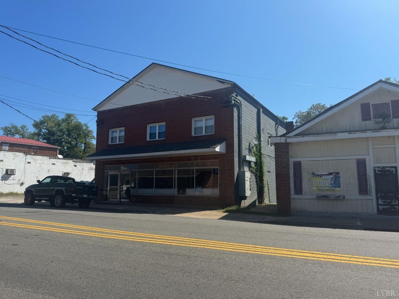 201 S Main Street, Gretna, VA 24557