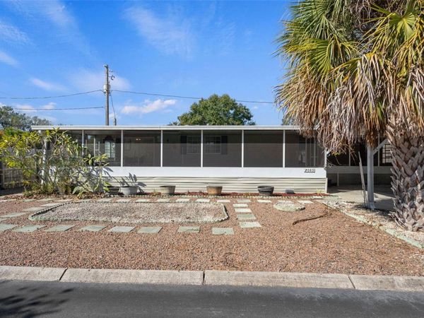 2005 LAKE LINDA CIRCLE, LUTZ, FL 33558