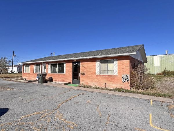 195 S Elm Street, Blackfoot, ID 83221